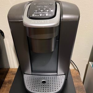 Keurig K-Elite with cup drawer